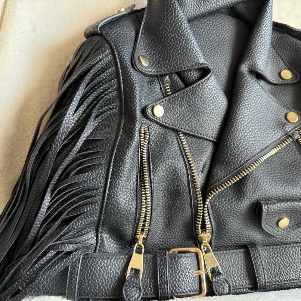 Black Leather Fringe Backpack - Picture 2 of 12